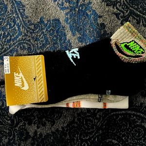 Brand New Nike unisex socks  3 - pack.